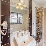 بيت للعطل Comfortable Homes Close To The غجيبوفو